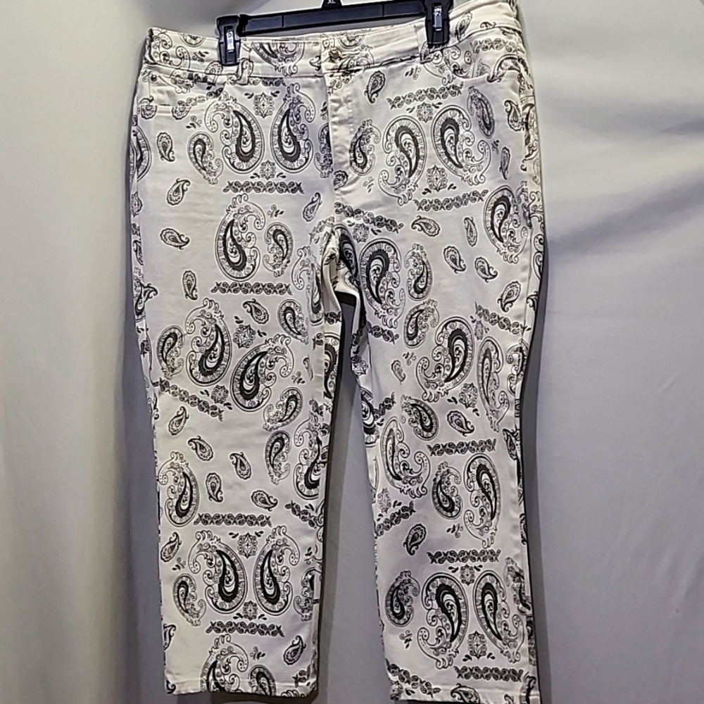 Women's EUC Plus Print Ankle Jeans Size 16
